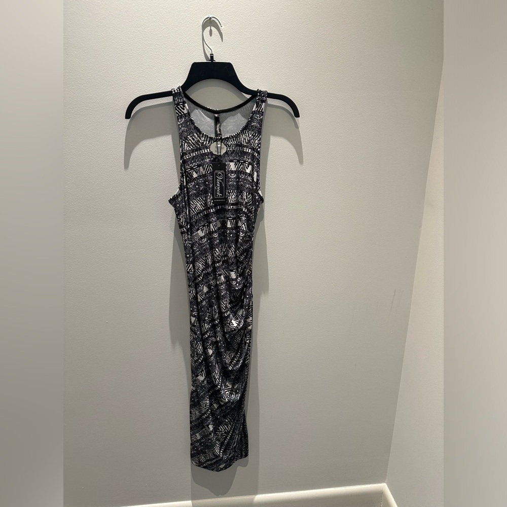 NWT, Viereck Size S midi form fitting stretch dress Navy/ white